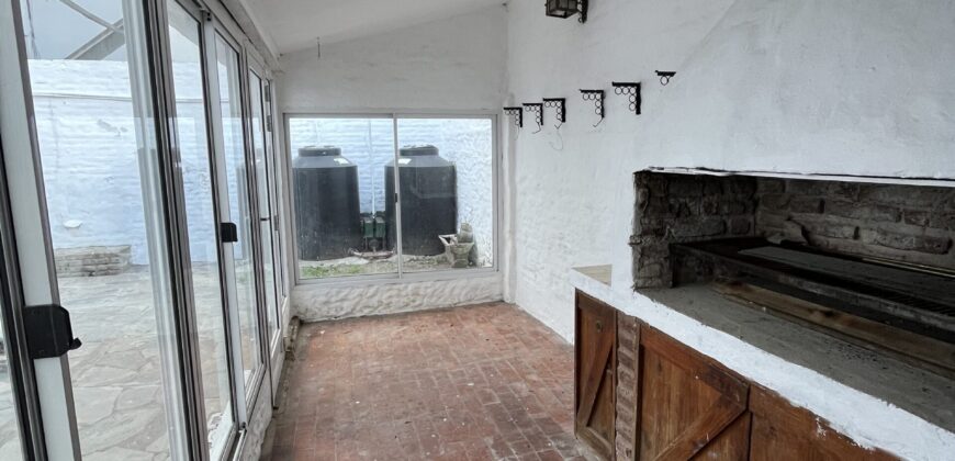 CASA FAMILIAR AMPLIA
