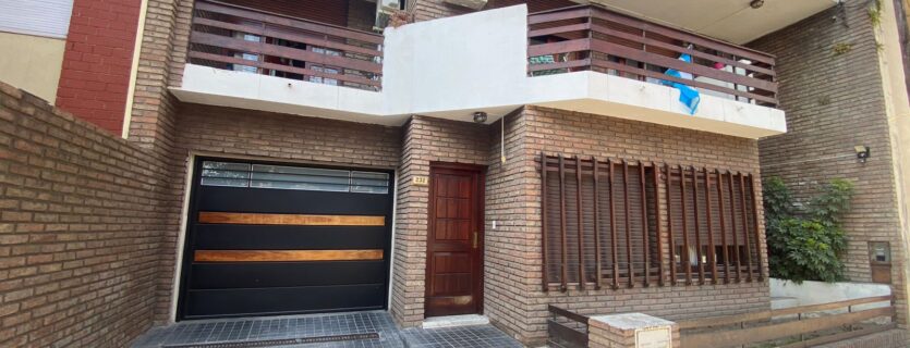 CASA FAMILIAR AMPLIA