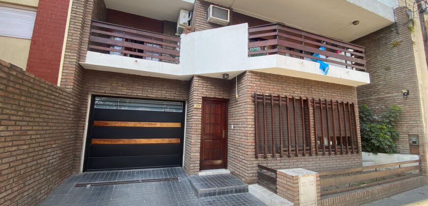 CASA FAMILIAR AMPLIA